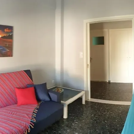 Apartment ξυλοκαστρο σπίτι δίπλα στα πεύκα και τη θάλασσα! *